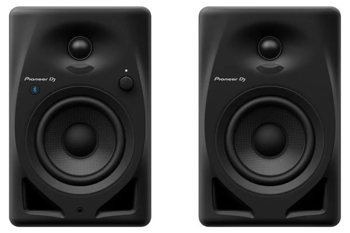 Pioneer DJ Set - Controller+Speakers+Earphones - Image 2