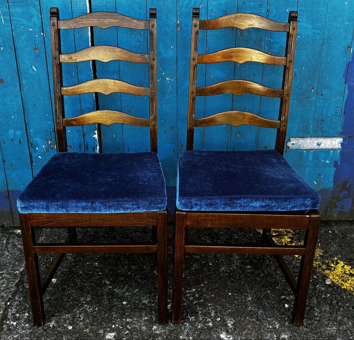 ERCOL TABLE & CHAIRS - Image 4