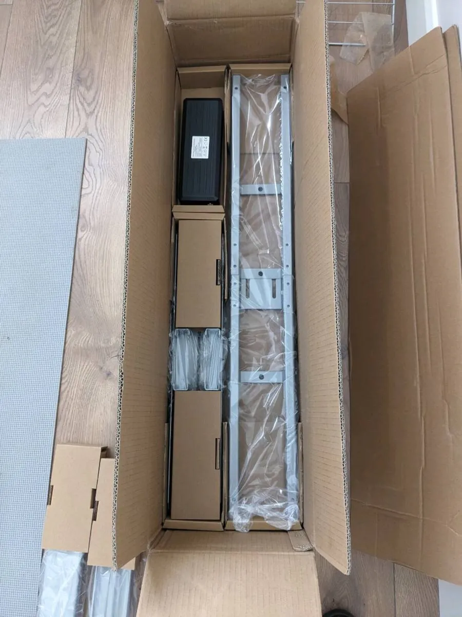 Height adjustable frame - Image 4