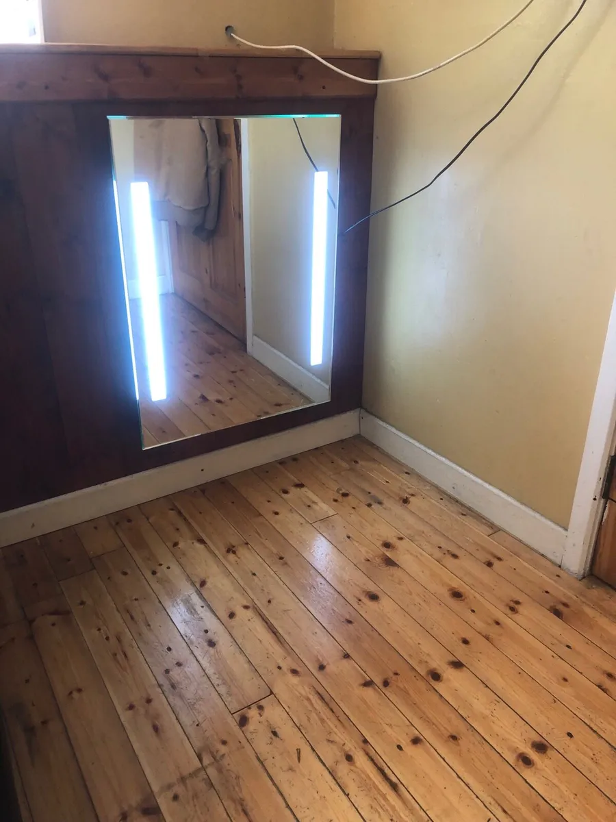 Mirror - Image 2