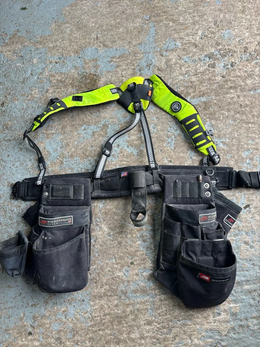 Diamondback tool belt