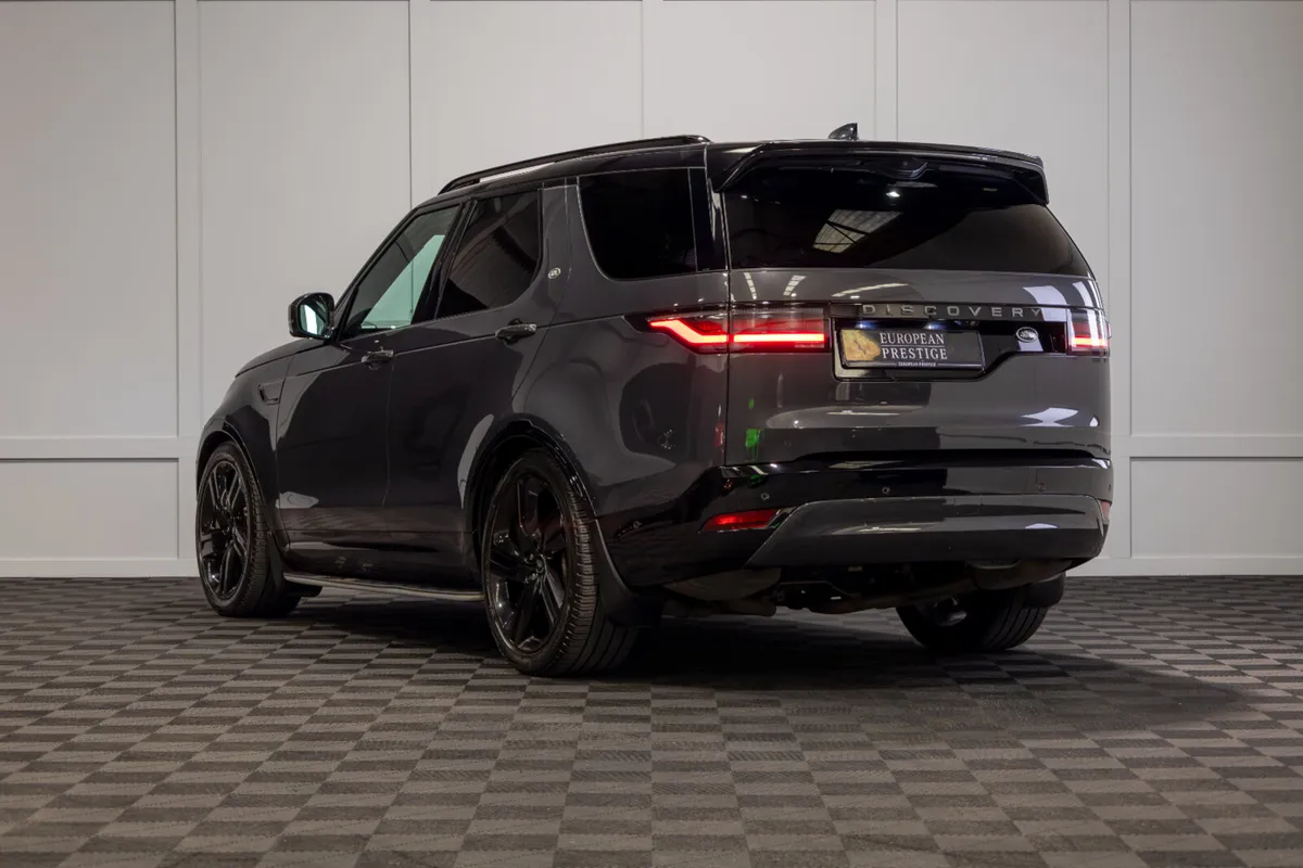 2023 Land Rover Discovery R-Dynamic HSE 2 Seat - Image 4