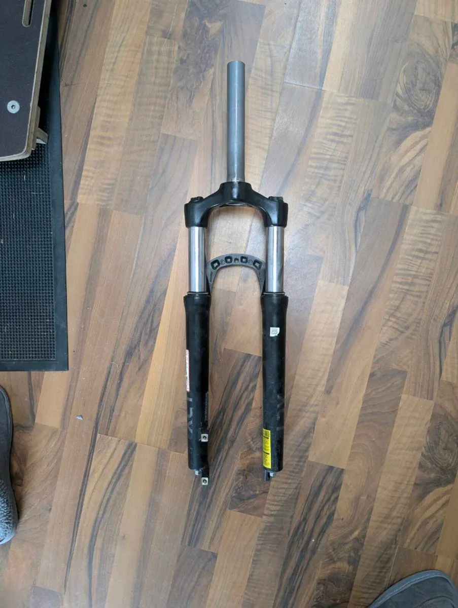 Suntour XTC 30 Suspension fork - Image 1