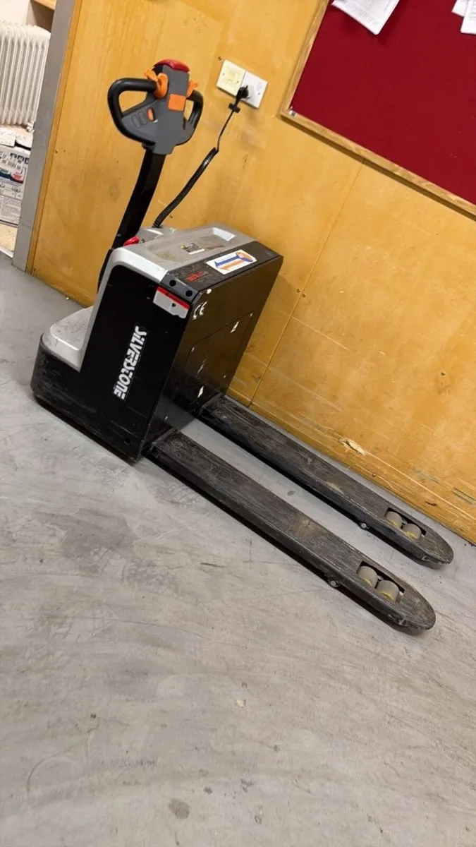 Electric Pallet Truck