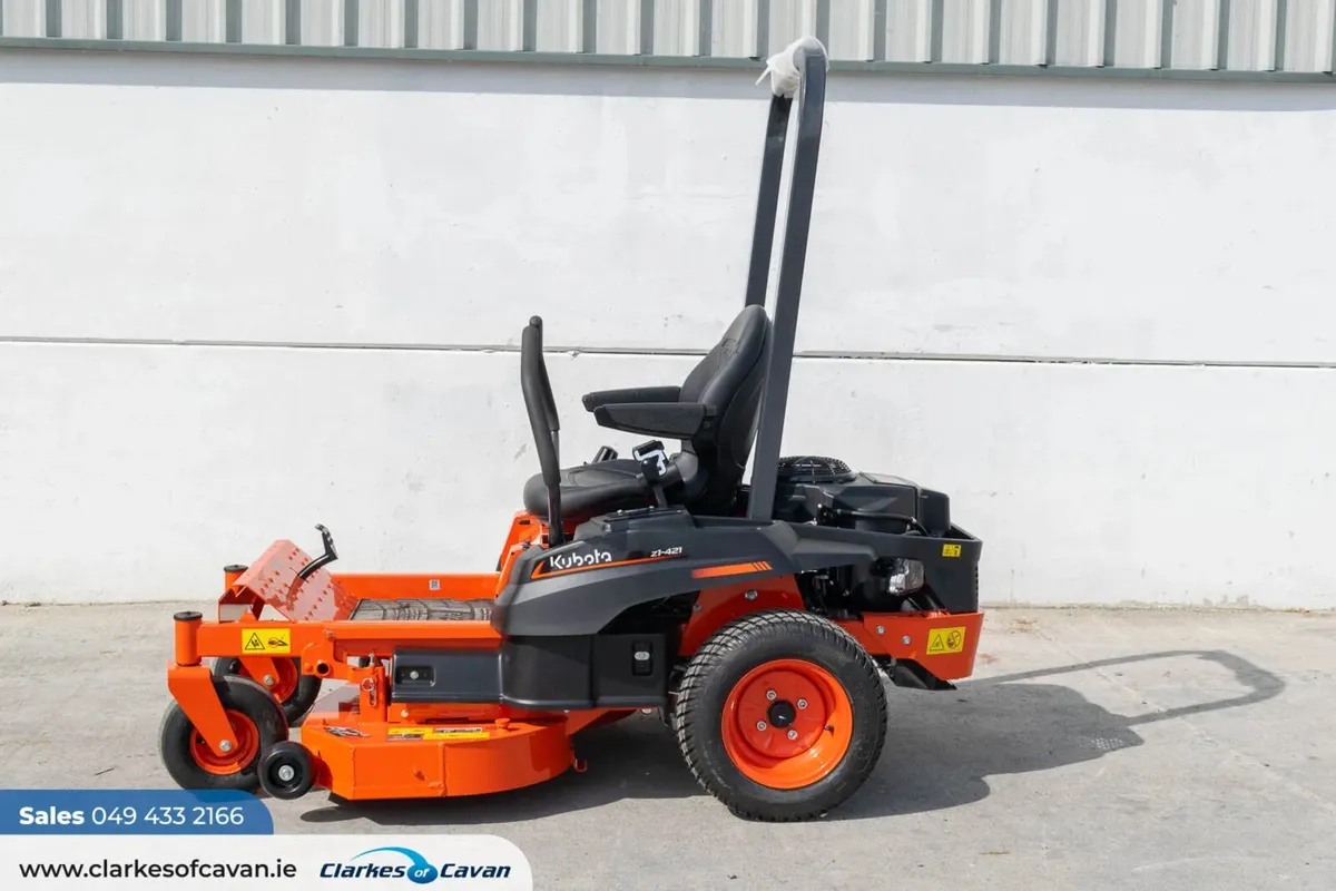 New Kubota Z1-421 Zero Turn Lawnmower - Image 2