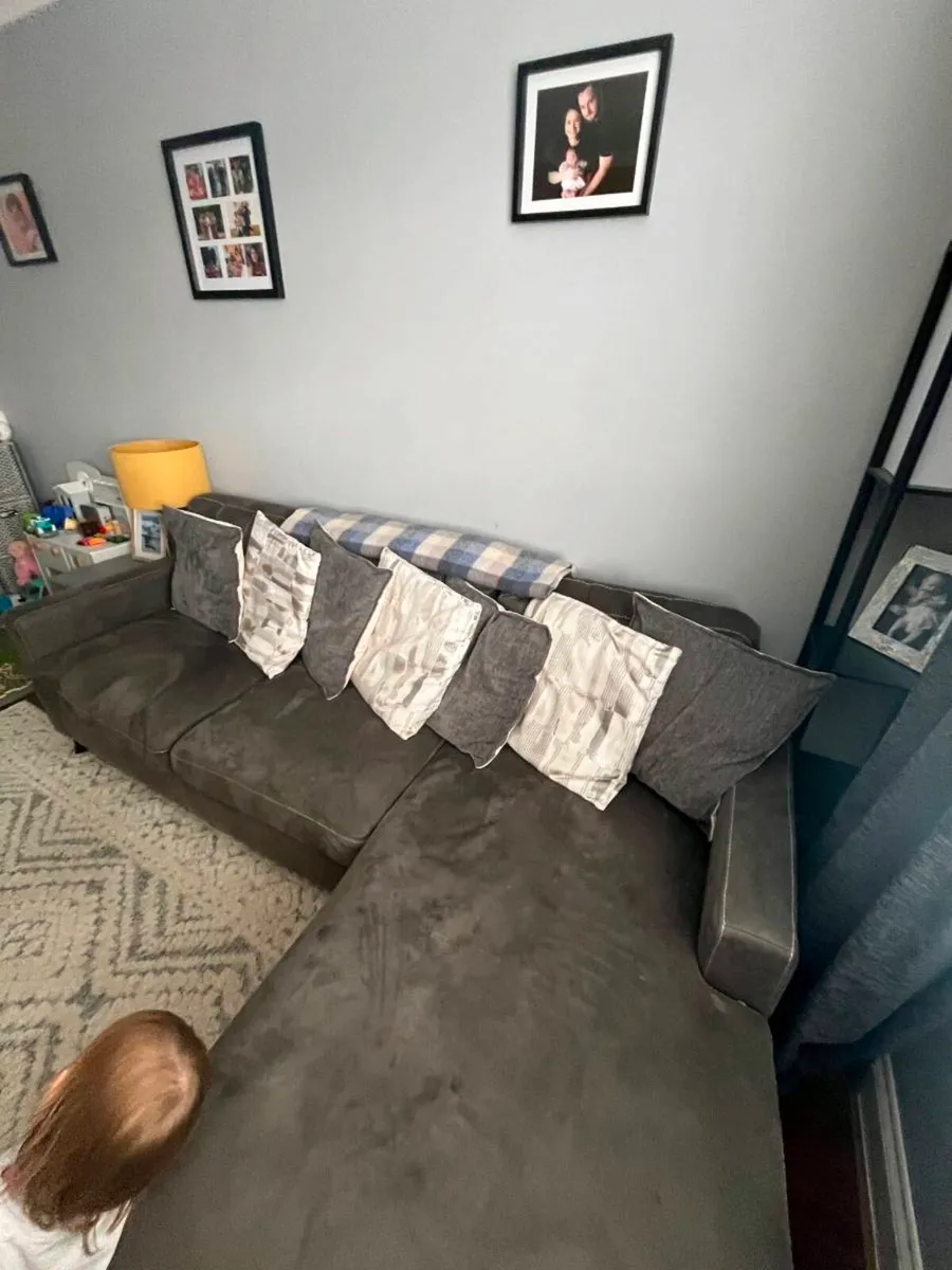 Interchangeable Corner Sofa/Couch - Image 2
