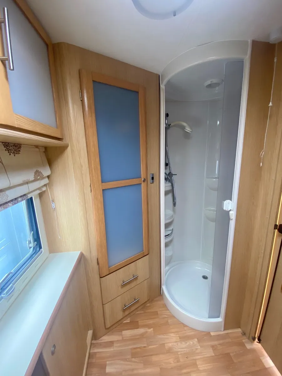 2008 4 Berth Coachman Pastiche 520/4 Caravan - Image 2