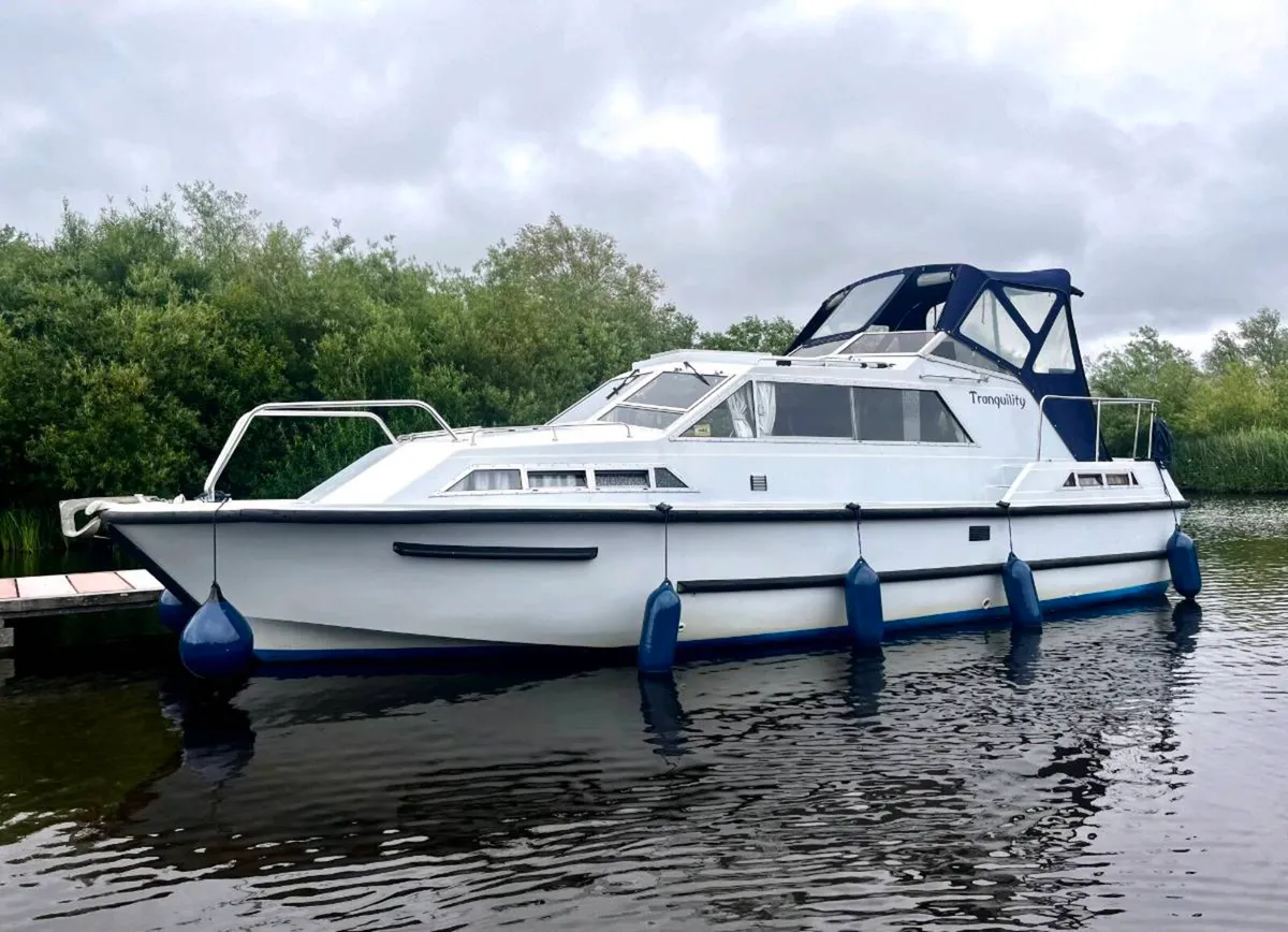 Aquafibre 32 Motor Cruiser - Image 1