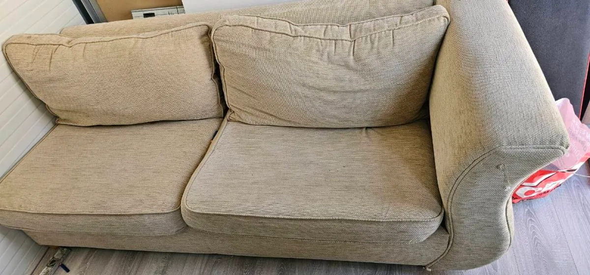 Two couches free to take away - Image 4