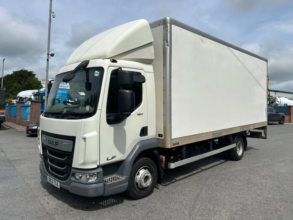2021 Daf lf180 7.5 ton 20ft box tail lift - Image 1