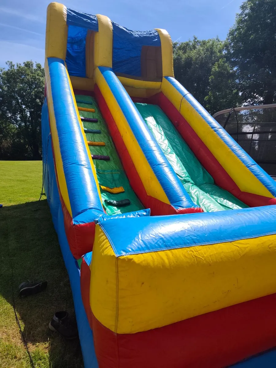 Bouncy castle slide - Image 2
