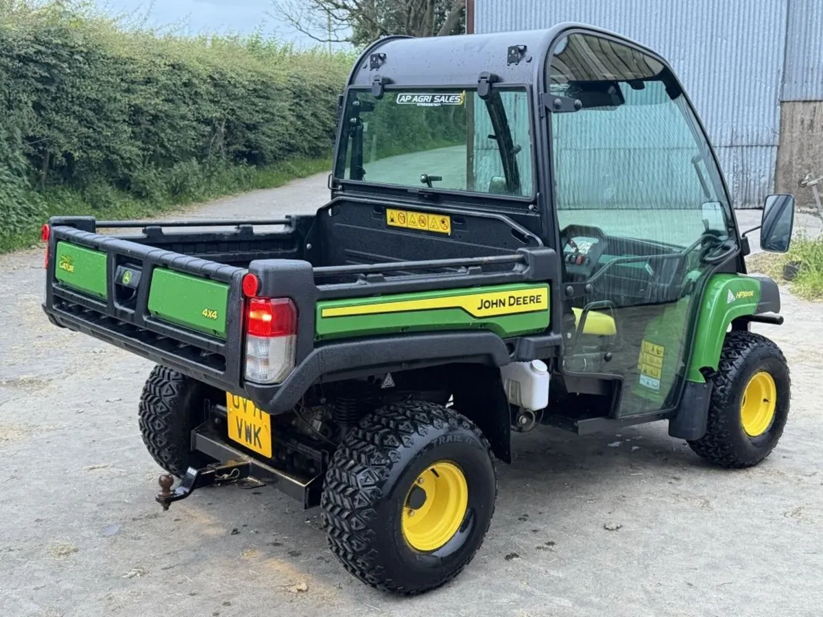 2022 JOHN DEERE GATOR HPX815E - Image 4