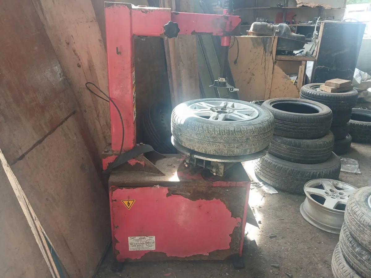 tyre  machine - Image 3