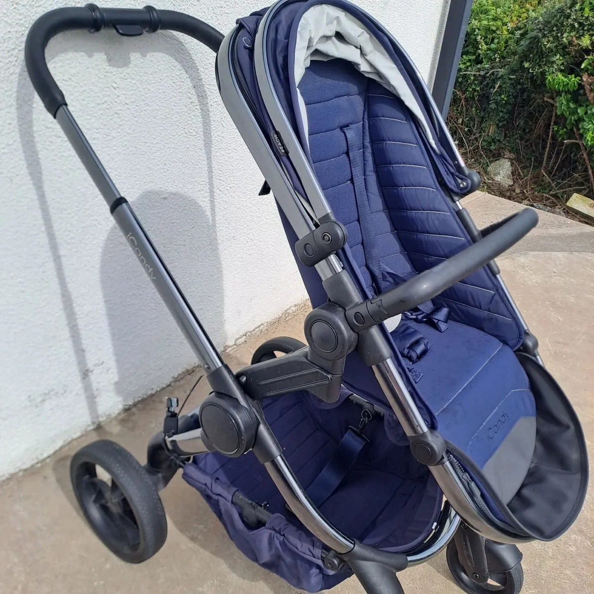 iCandy Peach Pram and Buggy and Accessories - Image 2
