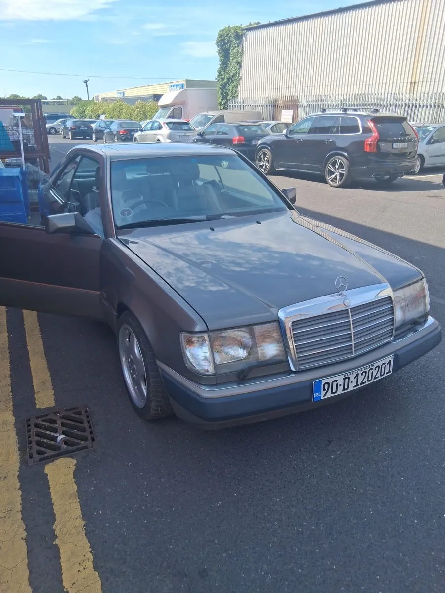 Mercedes-Benz Other 1990 - Image 1
