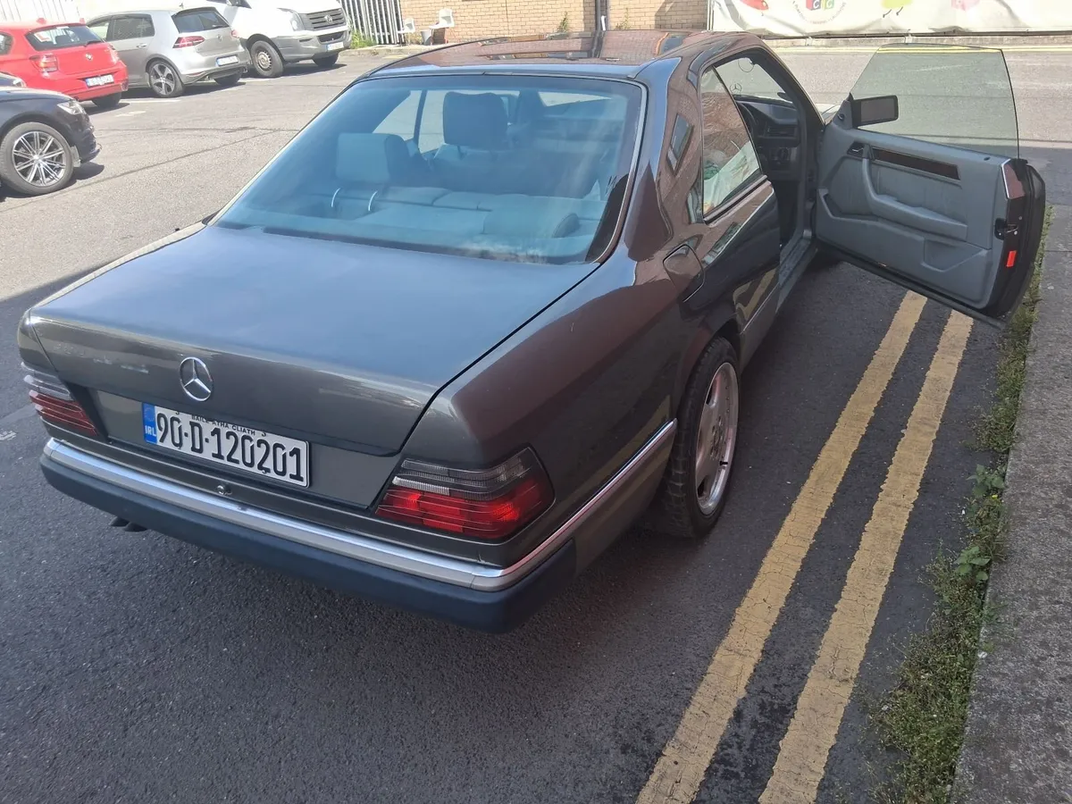 Mercedes-Benz Other 1990 - Image 2