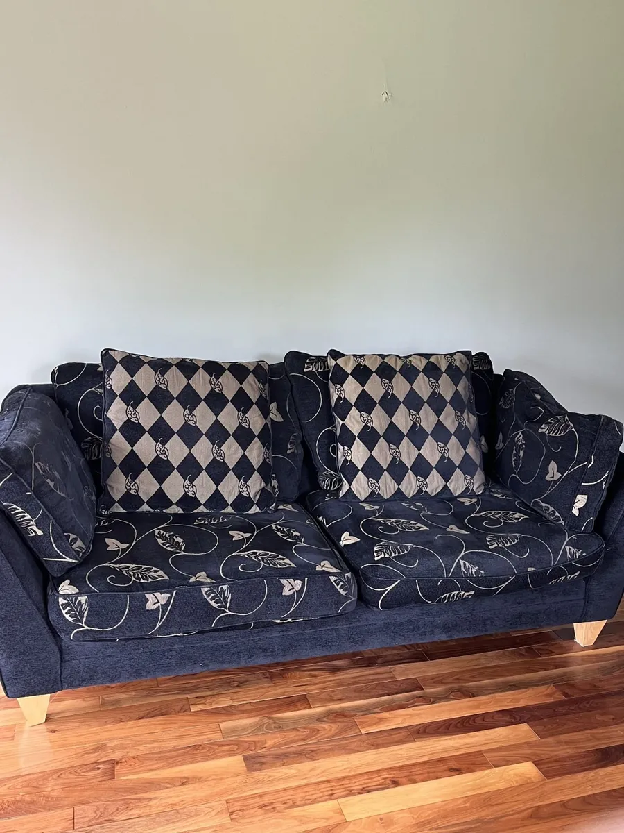 suite of furniture - Free to take away - Image 2