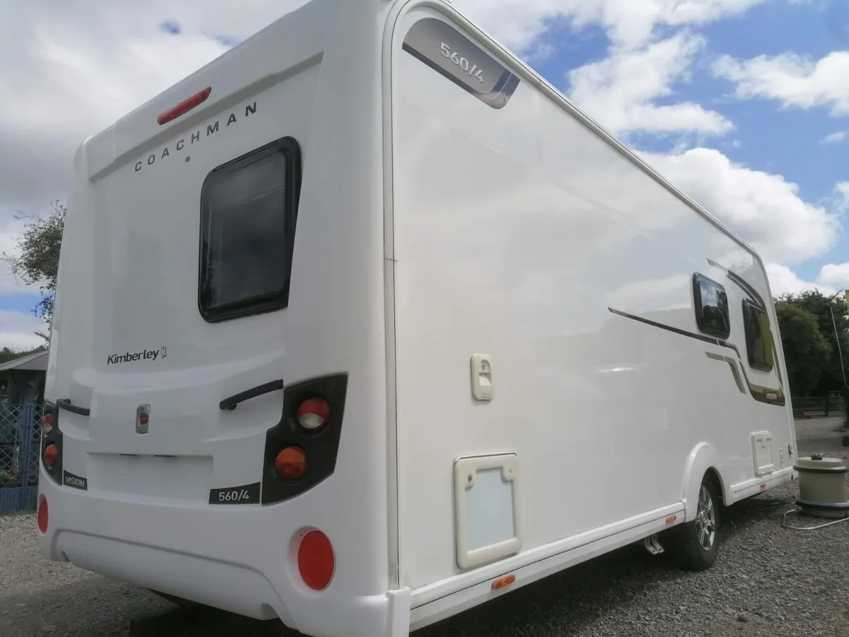 2014 Coachman Vision fixed bed 4/5 birth caravan i - Image 2