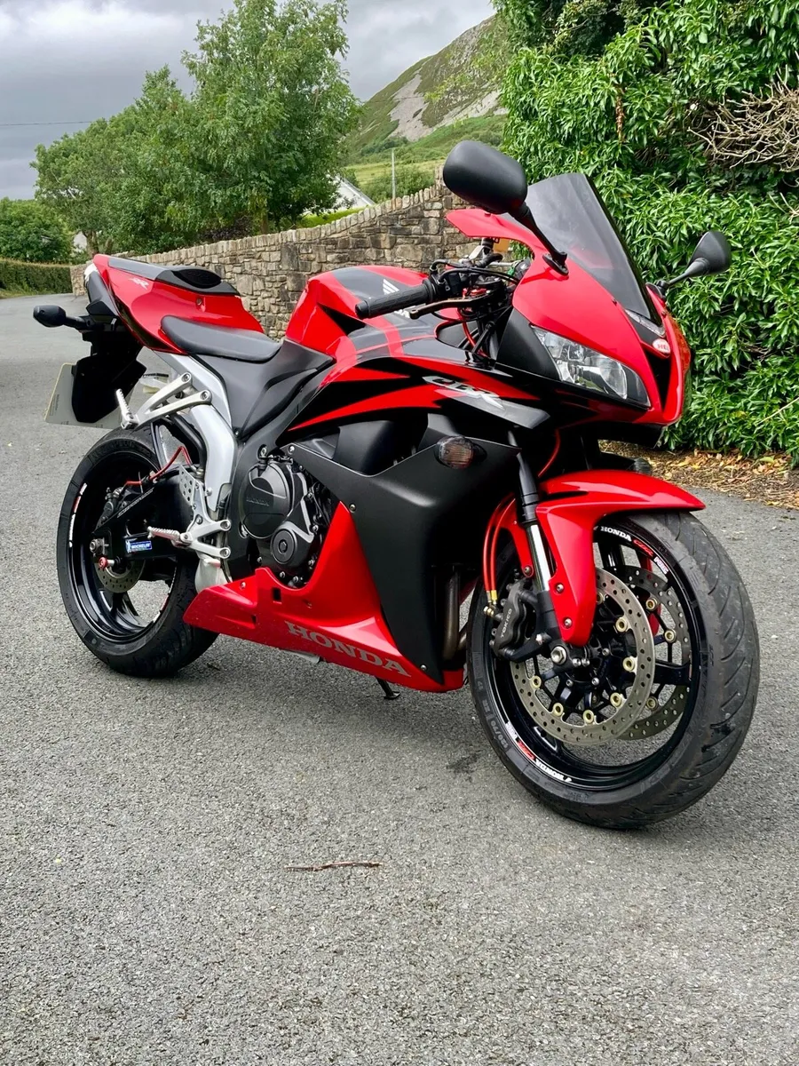 2008 Honda cbr 600rr - Image 1