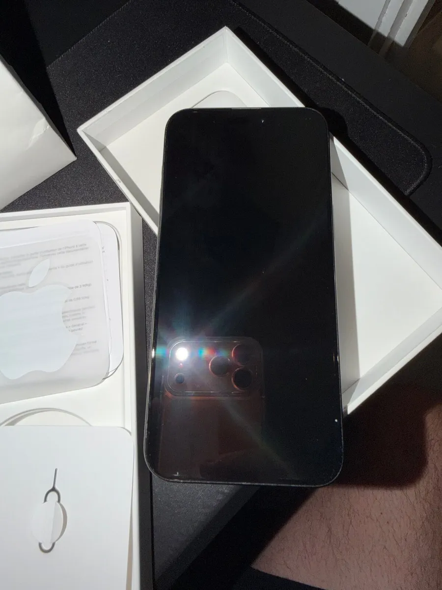 iPhone 15 Pro Max 512GB - Image 4
