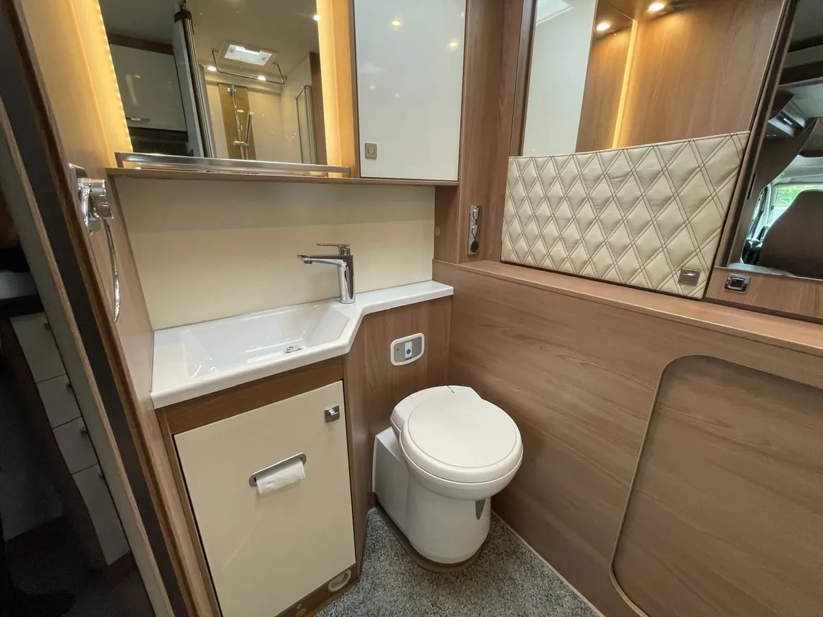 2021 BURSTNER LYSEO HARMONY LINE 680G MOTORHOME - Image 4