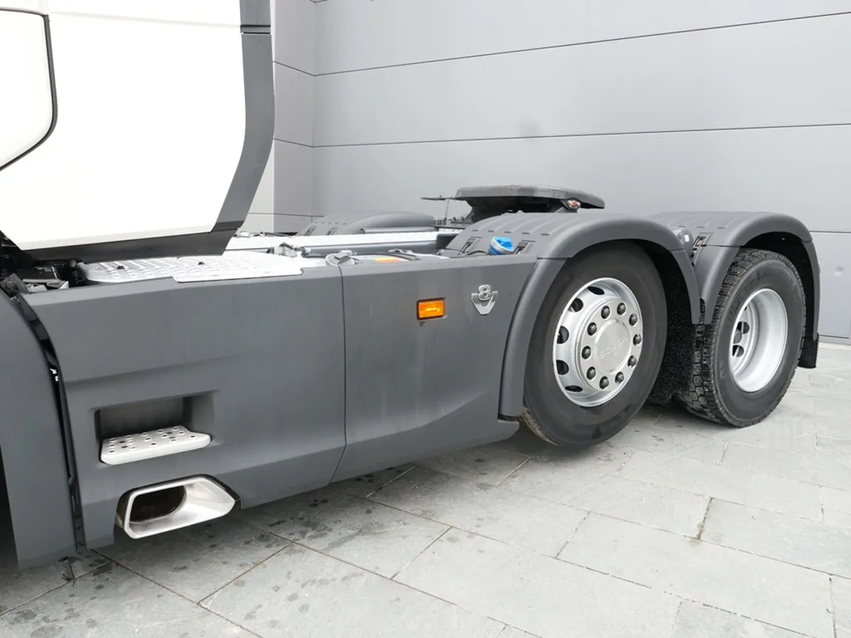 Scania 660S Highline 6x2 - Auto - 2022 - T103257 - Image 4