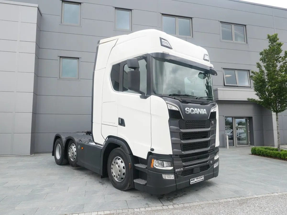 Scania 660S Highline 6x2 - Auto - 2022 - T103257 - Image 1