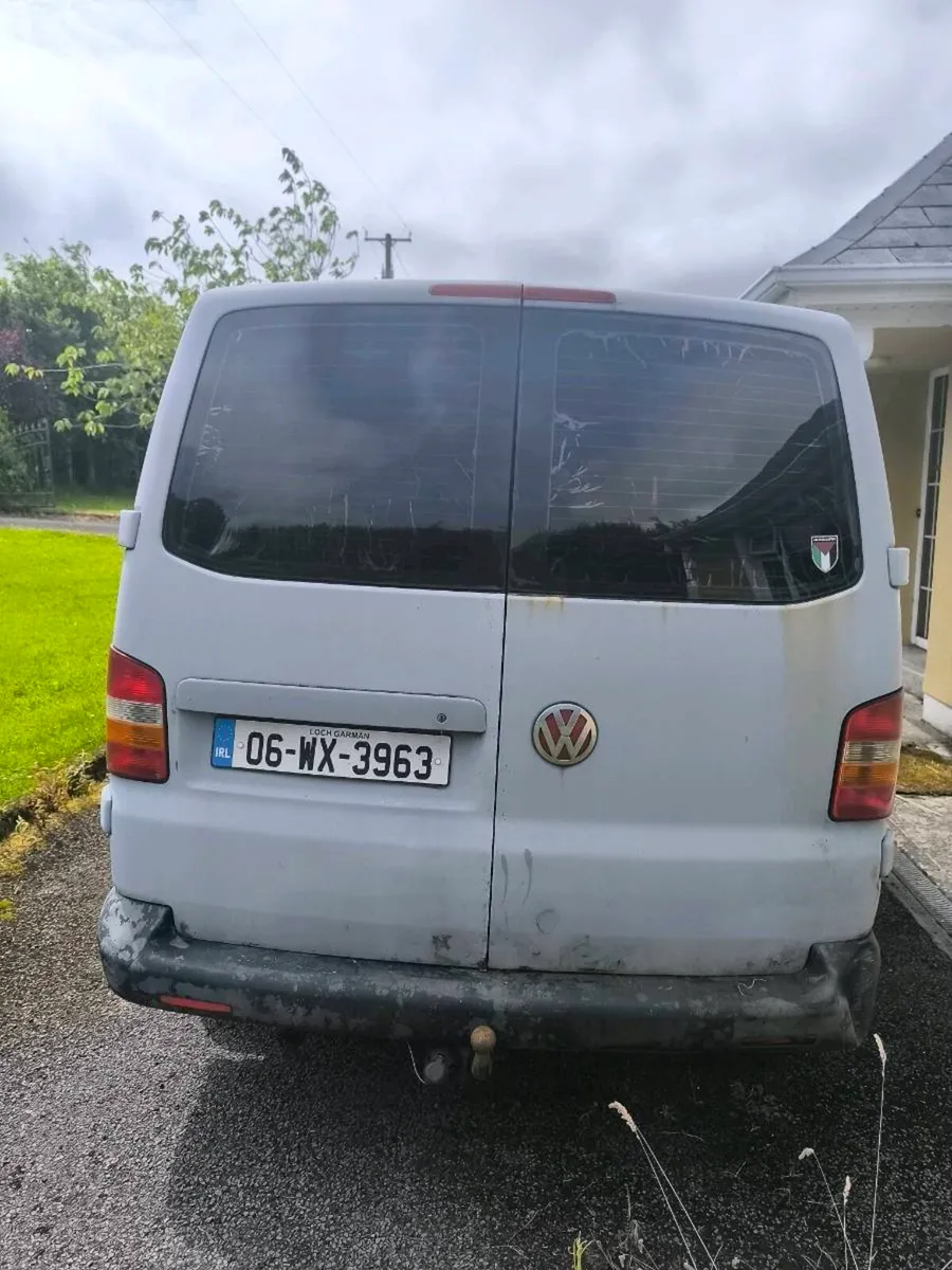 VW Transporter 1.9 T5 - Image 2