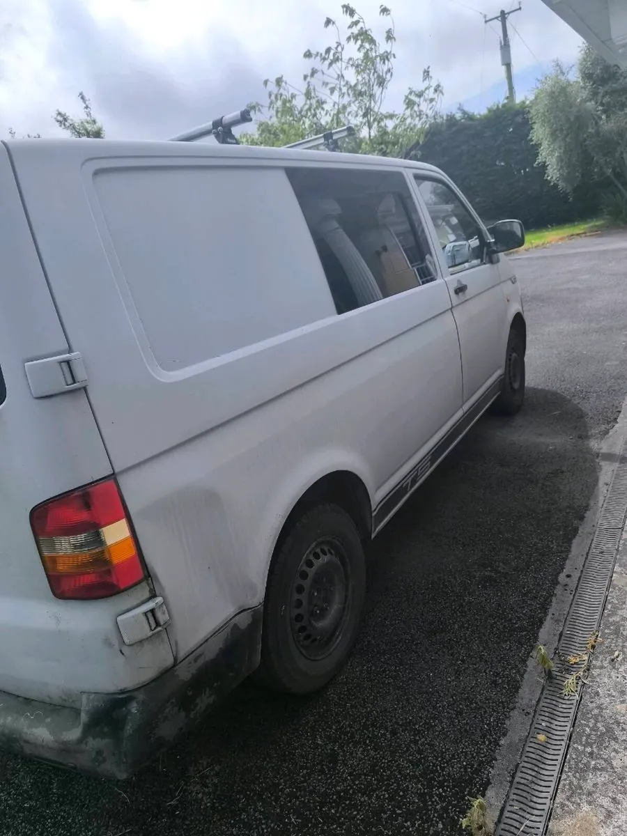 VW Transporter 1.9 T5 - Image 3