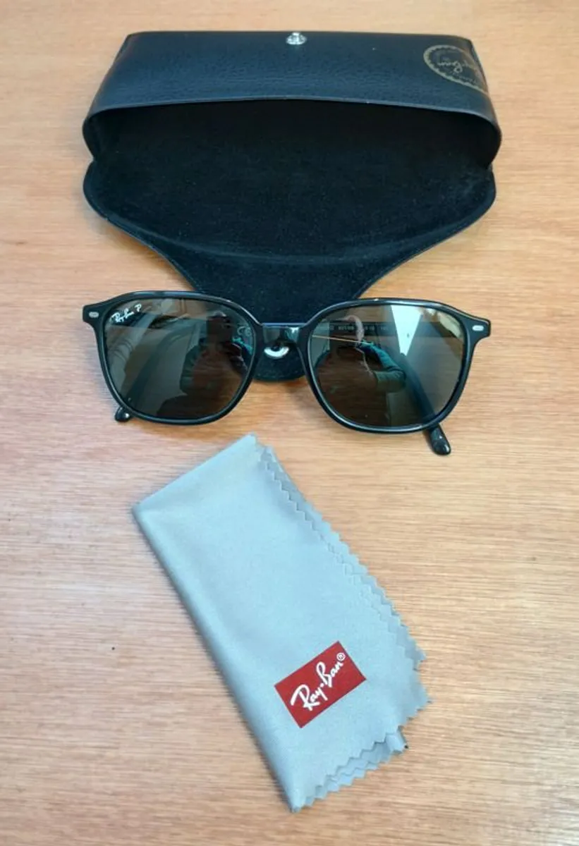 Ray-Ban Leonard - Polarized - Like New ! - Image 1