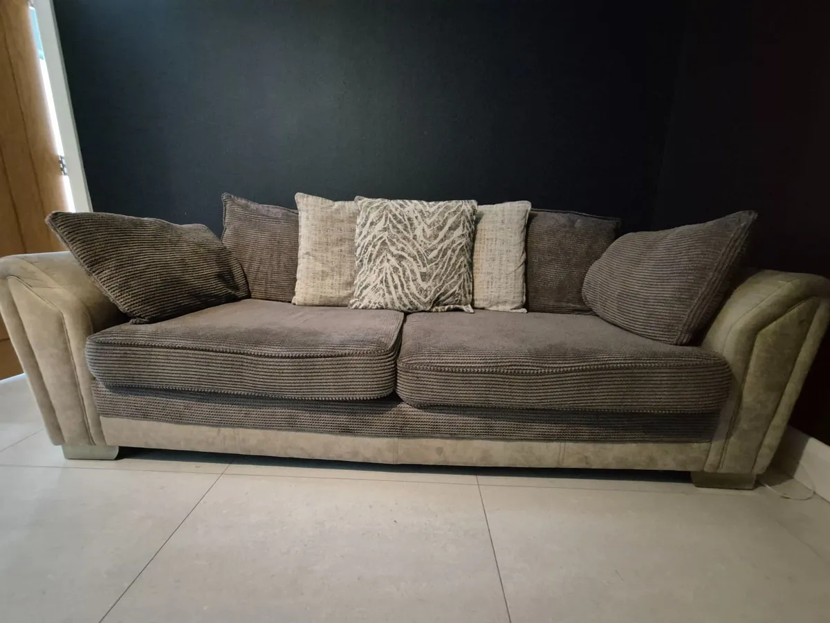 Sofas - Image 3