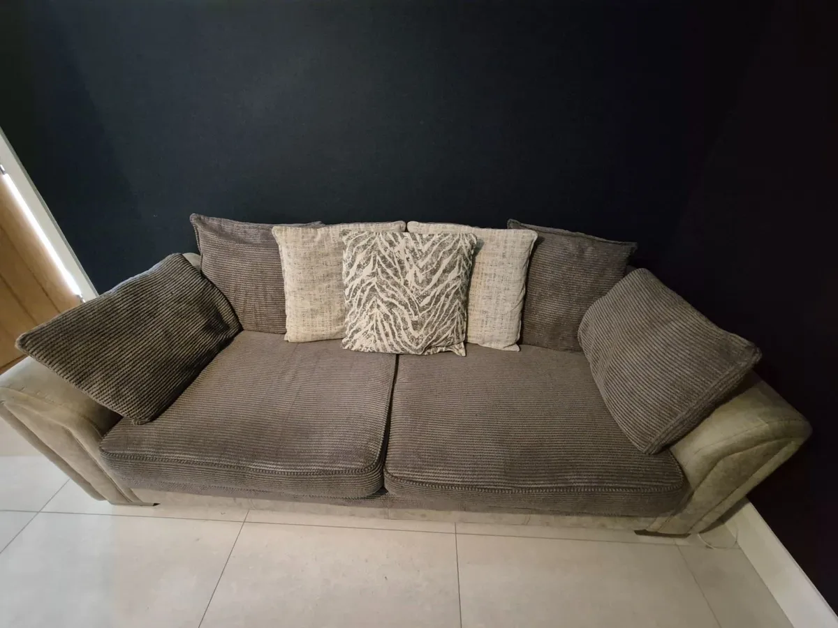 Sofas - Image 4