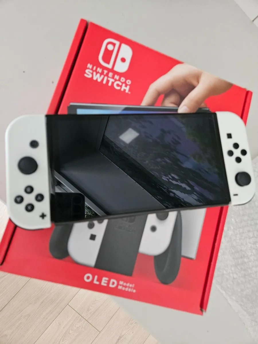Nintendo switch - Image 1