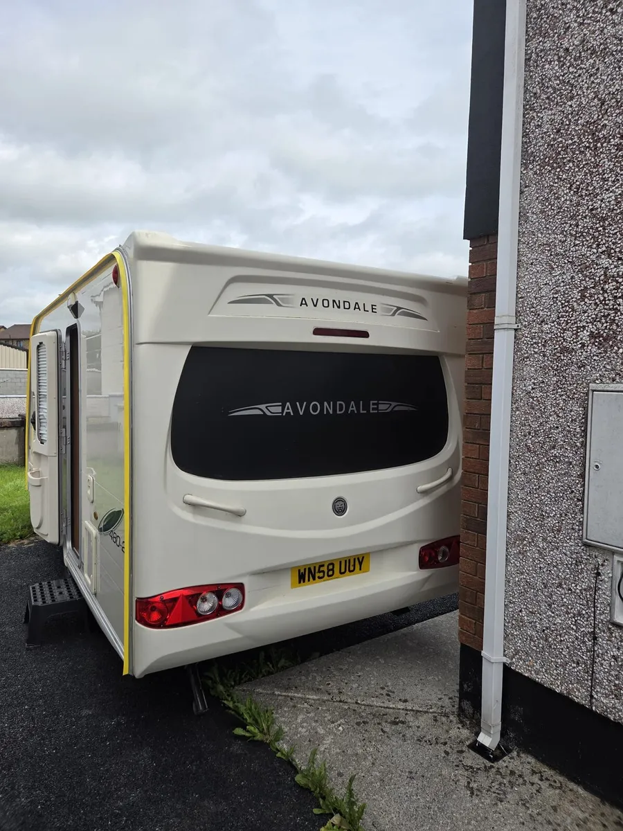 2008 AVONDALE 2 BERTH CARAVAN - Image 3