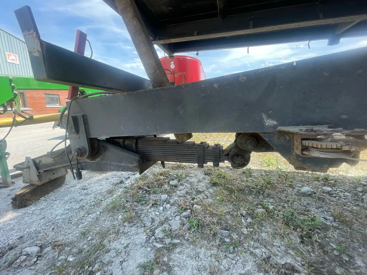 Norton 12/14 ton grain trailer - Image 4