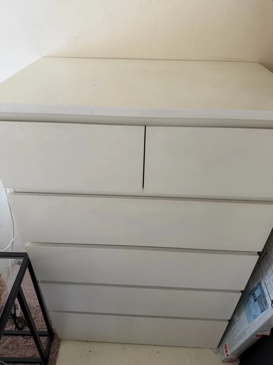 Chest of drawers - Image 2