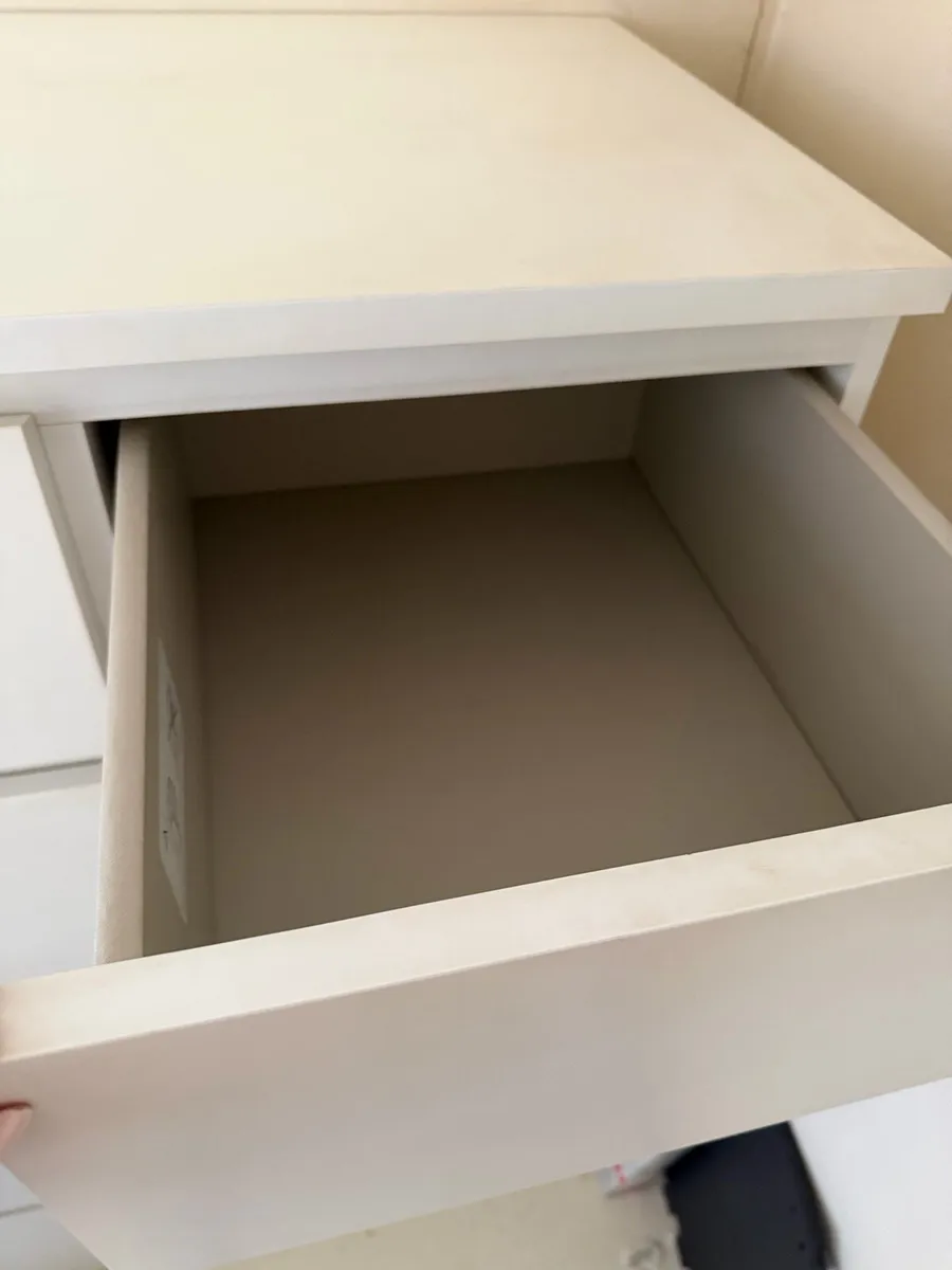 Chest of drawers - Image 3