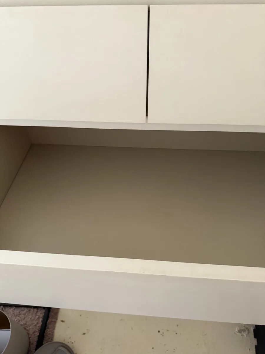 Chest of drawers - Image 4