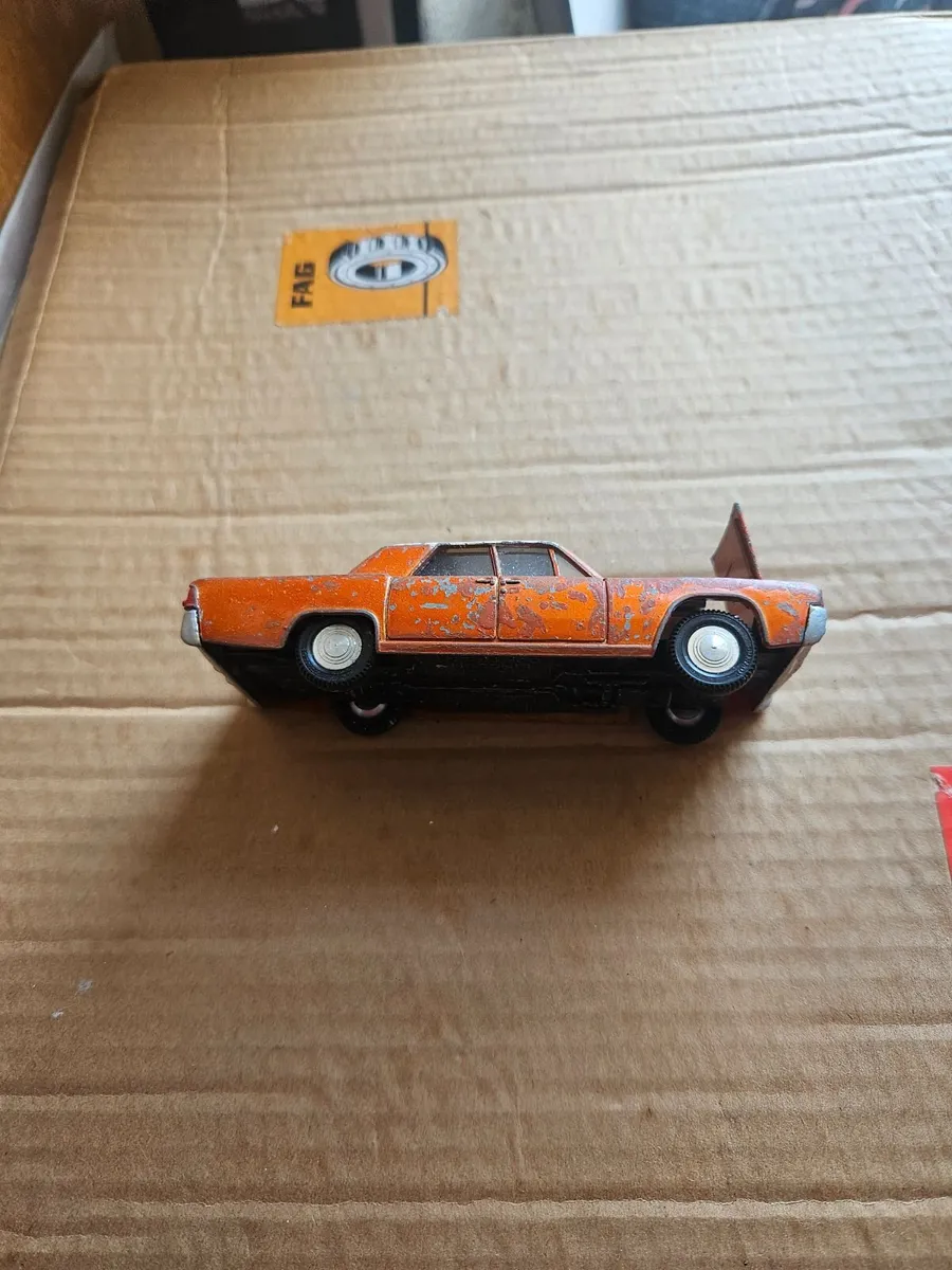 Dinky 1970's Cadillac - Image 3