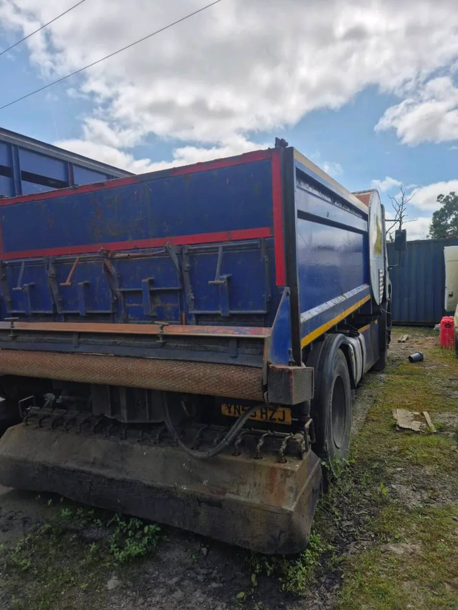Daf tar and chip lorry - Image 1