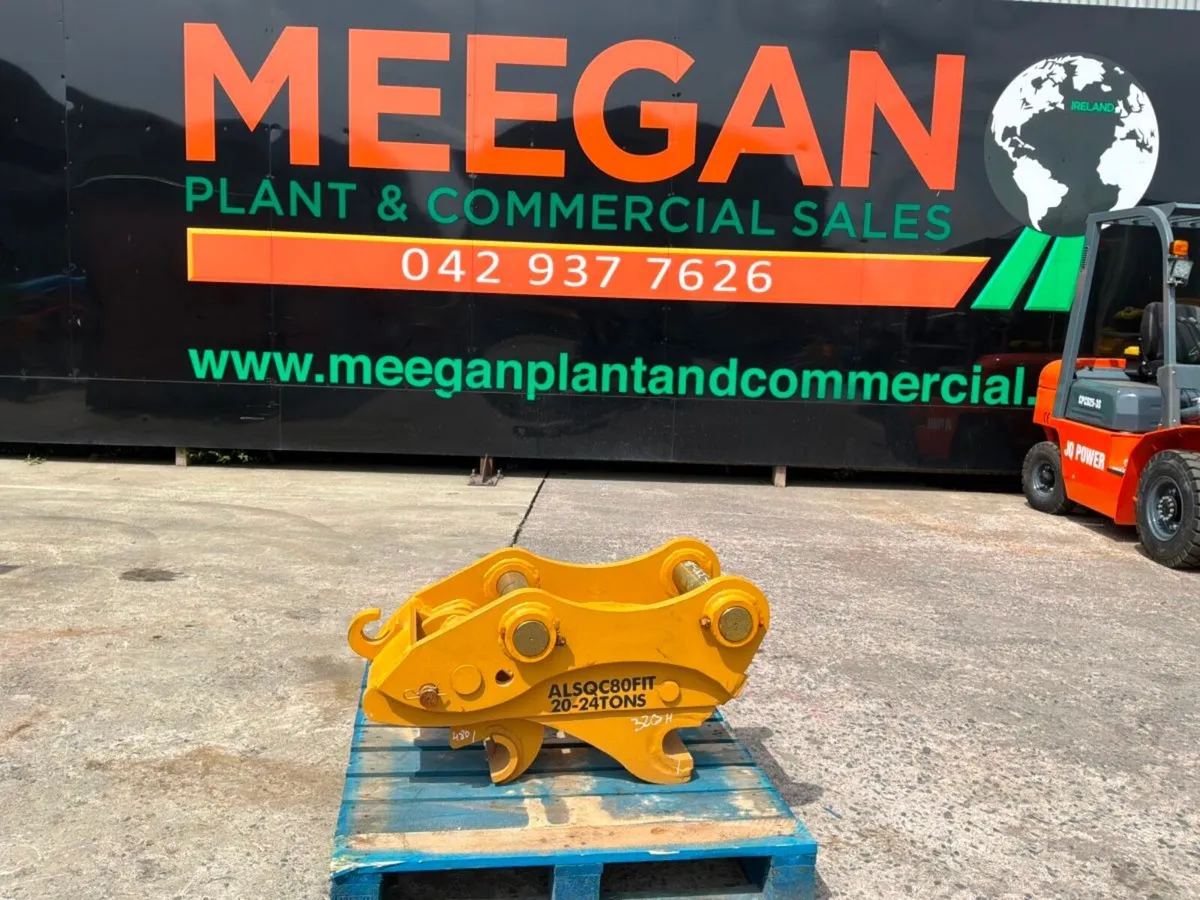 New / unused hydraulic quick hitch.........80mm... - Image 1