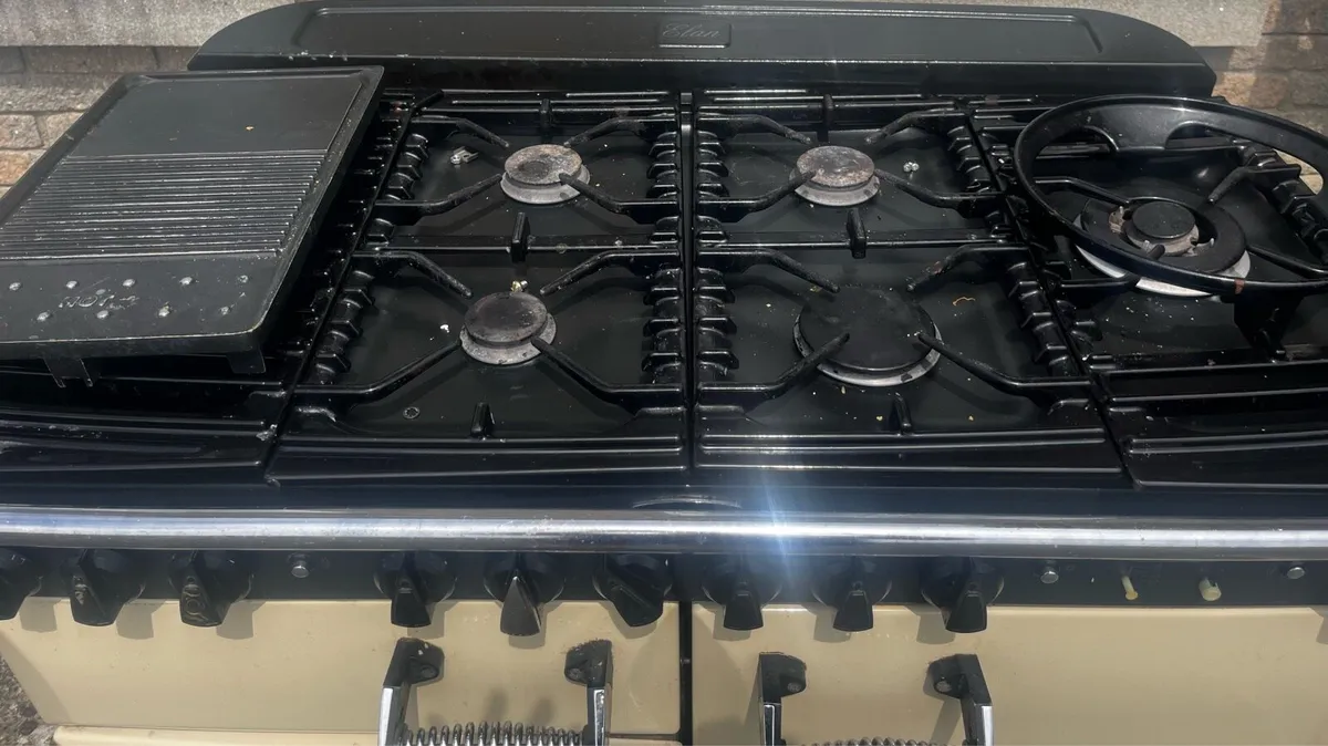 Range-master dual fuel cooker - Image 1