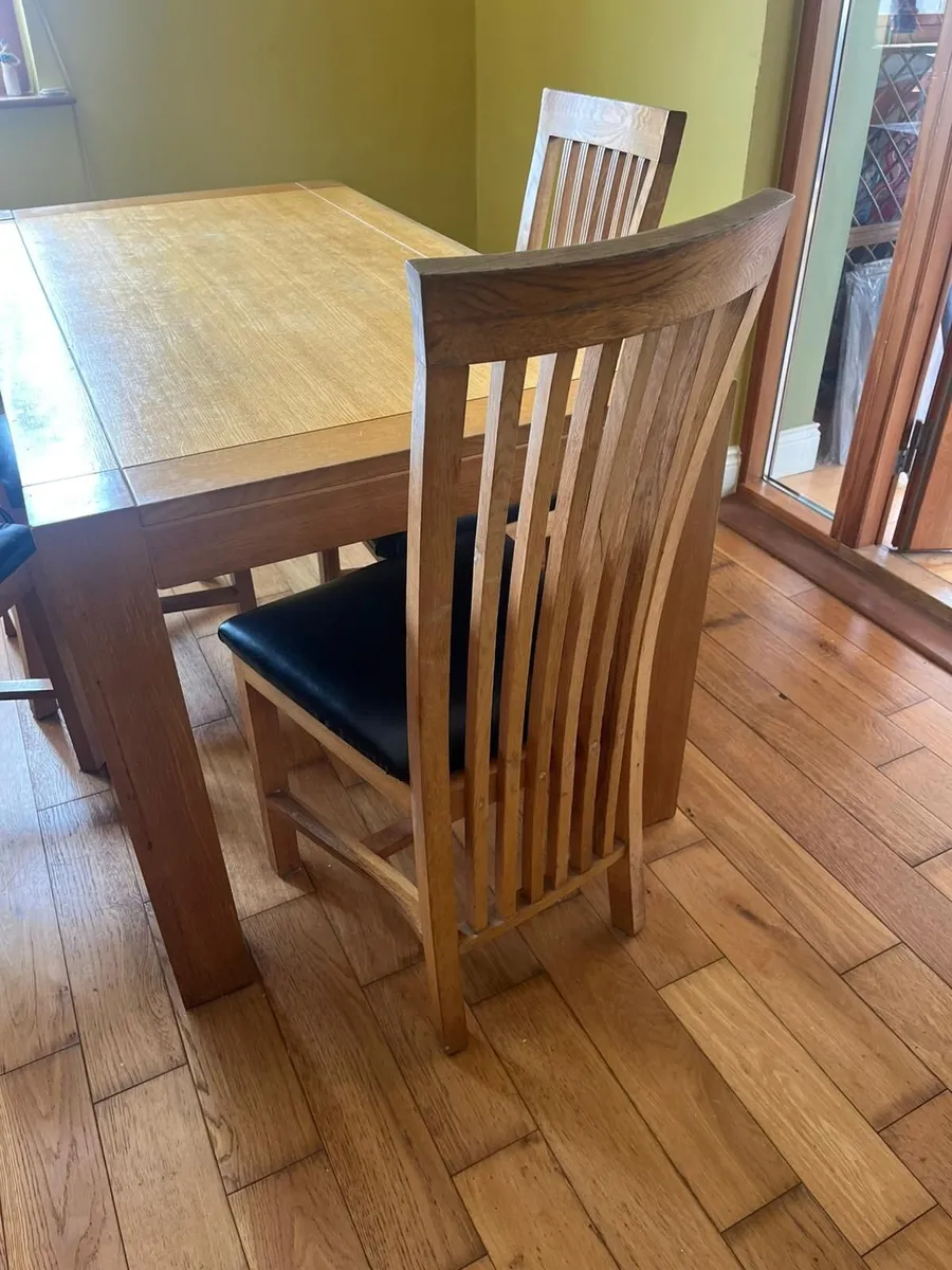 Dining Table and 6 chairs - Image 4