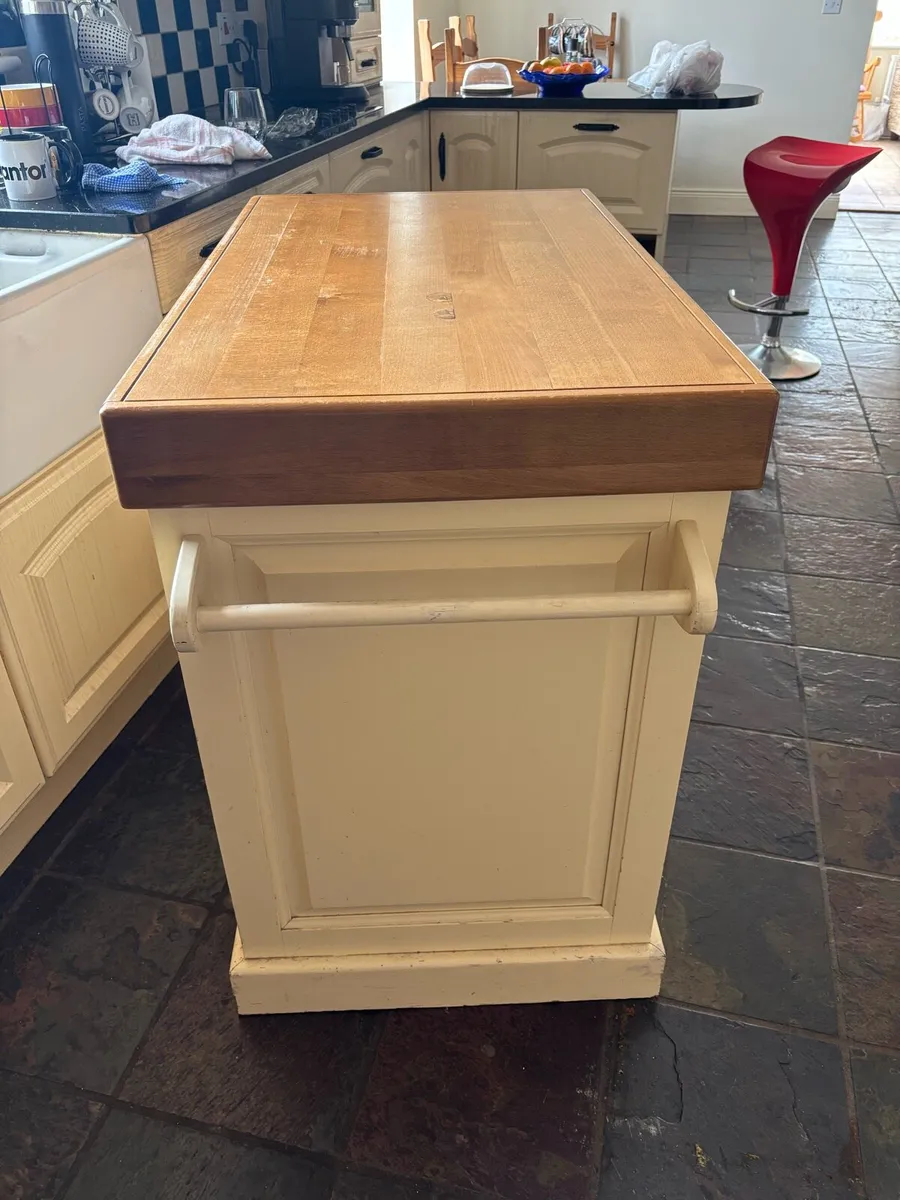 Kitchen island - Image 3