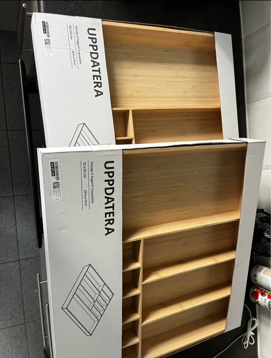 Cutlery tray and spice racks - Image 1