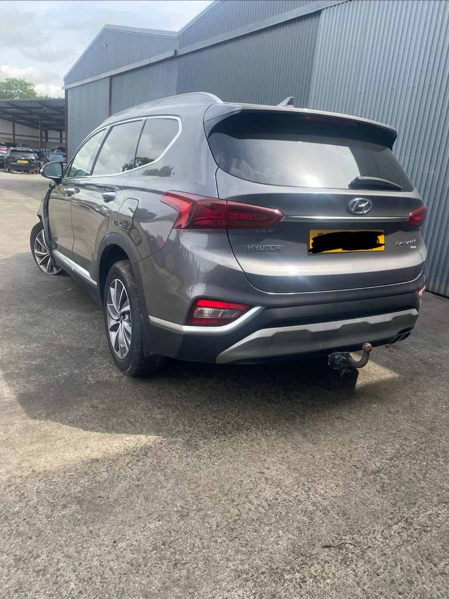 2022 Hyundai Santa Fe for Breaking - Image 4