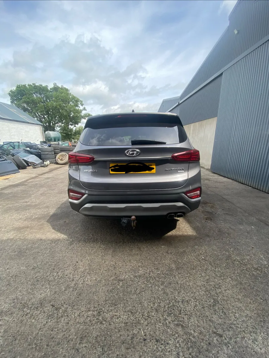 2022 Hyundai Santa Fe for Breaking - Image 3
