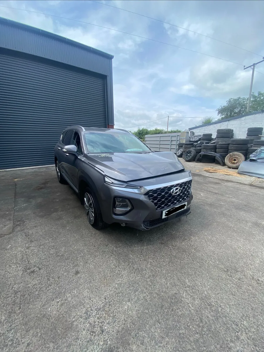 2022 Hyundai Santa Fe for Breaking - Image 1