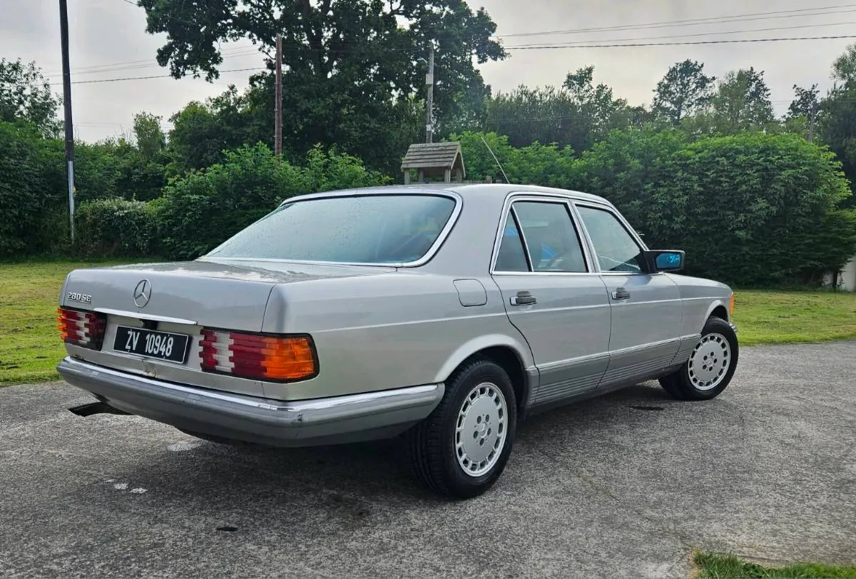 Classic Mercedes - Image 3