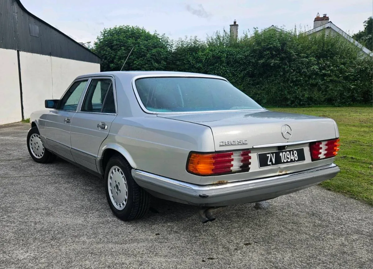 Classic Mercedes - Image 4